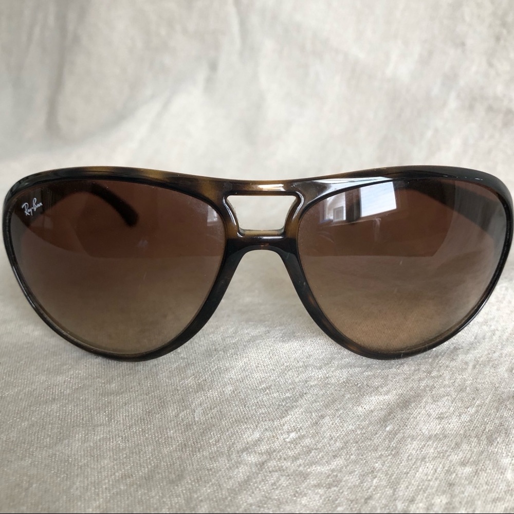 Ray-Ban Tortoise RB4090 Sunglasses